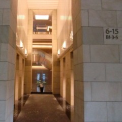 ⑤1階エレベーターホール